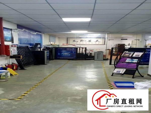  宵边新空出标准厂房，现成办公室，带豪华装修。