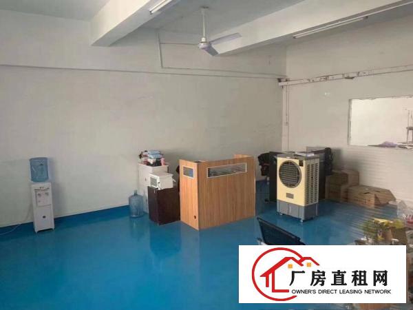  长安上沙实业客转租电子车间楼上350平方，现成办公室，主线