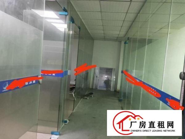  原房东厂房出租长安上沙三楼680平现成装修原先做五金的