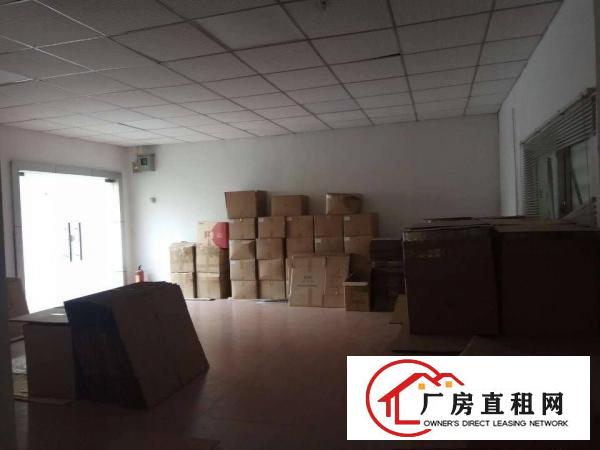  厦边新空出厂房一楼，带精装修。