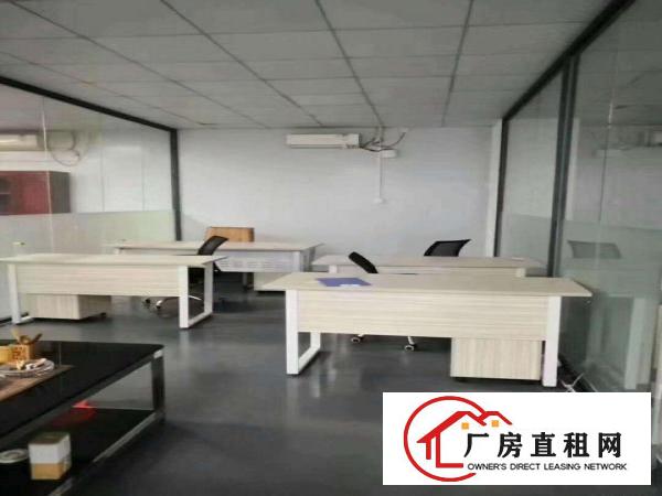  长安镇厦边新出楼上780无尘车间，带有豪华装修，水电齐全。