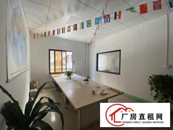  宵边二楼880平，1万房租，水电齐全带装修有货梯
