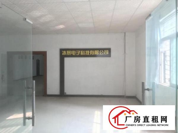  重工业园标准两吨电梯两台空地三千保安两位办公室吊顶厕所洗手间
