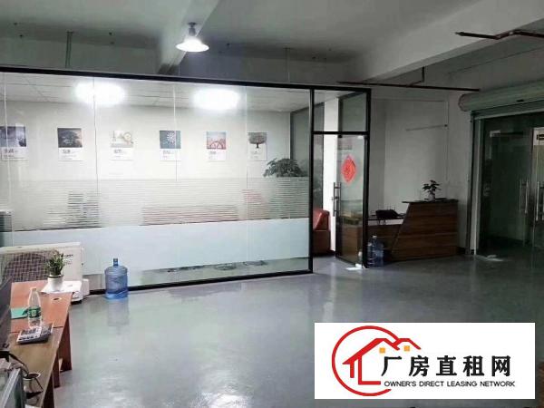  街口新空出楼上260方精装修写字楼厂房出租，4500打包，