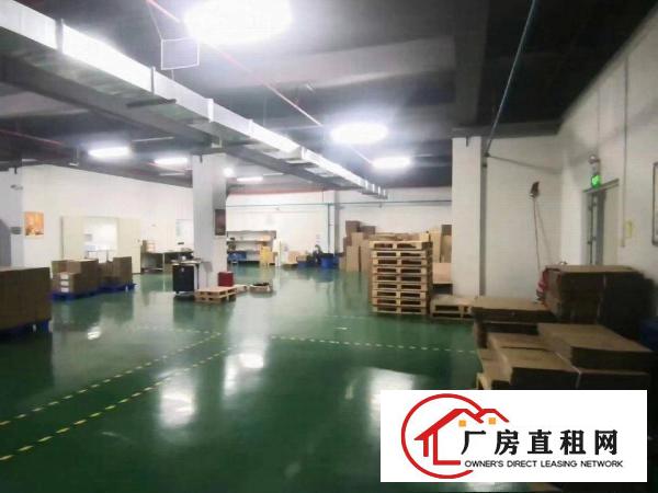  长安沙头轻轨站附近一楼1600平方精装修厂房带地坪漆，带前台