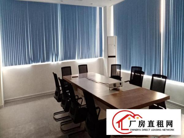  精装修展厅加办公室等您入驻！！！