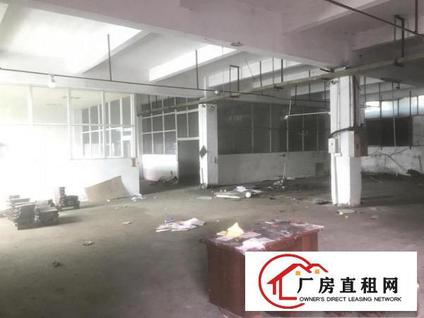  厚街赤岭工业园1楼600方有办公室高度4米水电齐全空地大