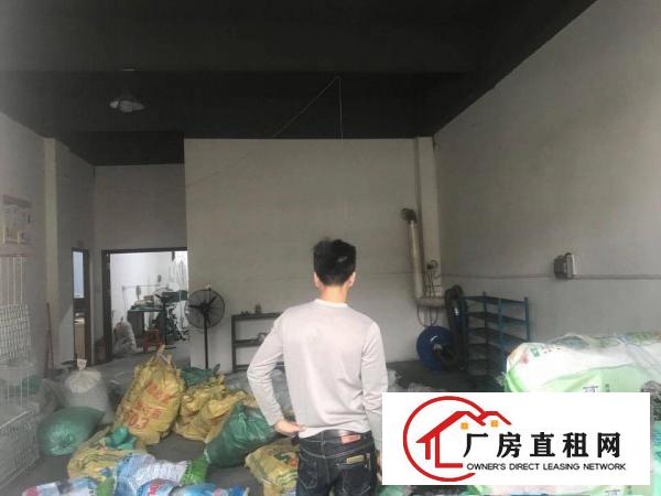  陈屋一楼240平方小面积厂房仓库出租现成办公室主干道边有宿舍