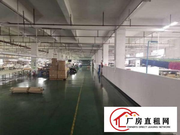  厚街新出精装修楼上一层2100平方厂房招租，办公室水电齐全