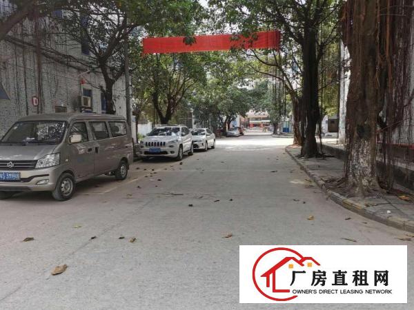  厚街下汴一楼600平方交通便捷办公室装修水电已到车间