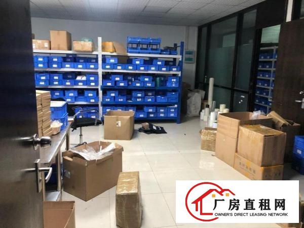  800平方厂房出租.豪华装修水电齐全