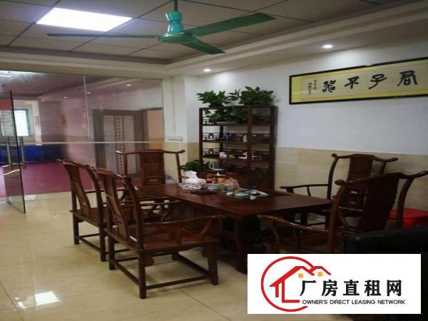  大岭山新出精装修标准厂房二楼540平带办公室