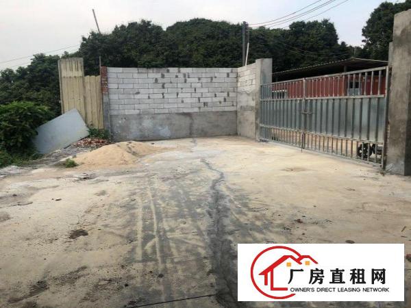  大岭山镇原房东独院钢构厂房高5米，周边无居民三相电