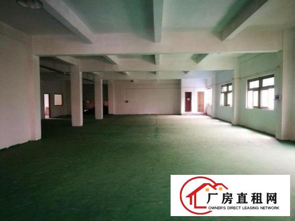  大岭山汽车站附近新出楼上800平方，办公室水电齐全