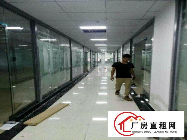  现成办公水电）大岭山工业区分租一楼1600平方