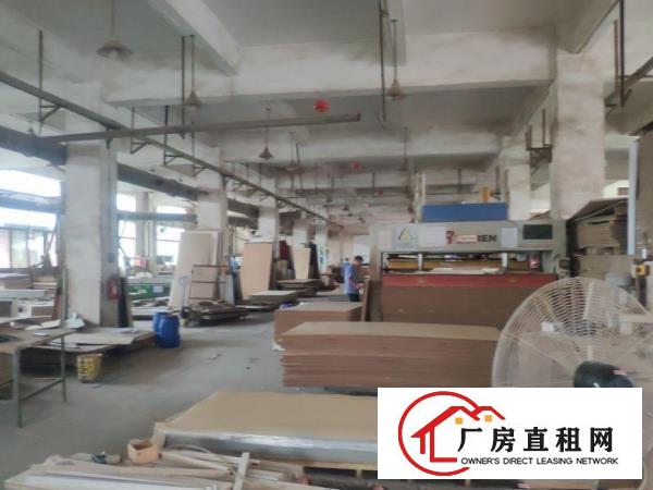  房东帮客户装修大岭山镇杨屋出租一楼1000平厂房可分租