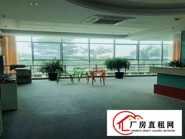  大岭山成熟工业区新空出1.2楼3600平米招租，