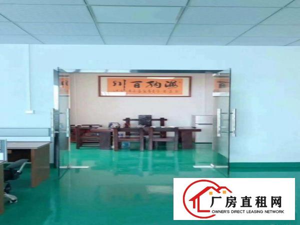  大岭山颜屋新出楼上400平方厂房，带办公室装修