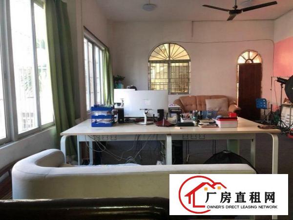  东莞大朗镇中心3层半自建房带院子