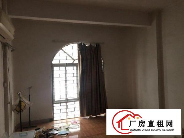  东莞大朗镇中心3层半自建房带院子