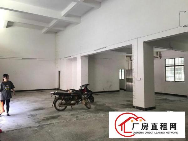  一楼二楼厂房式，还带一个夹层（可作办公室或者宿舍）