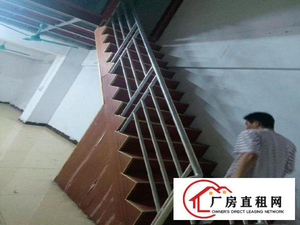  带阁楼，带精装修一楼厂房出租