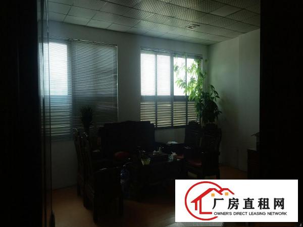  大朗松柏朗新出楼上厂房850平精装修办公室可办环评