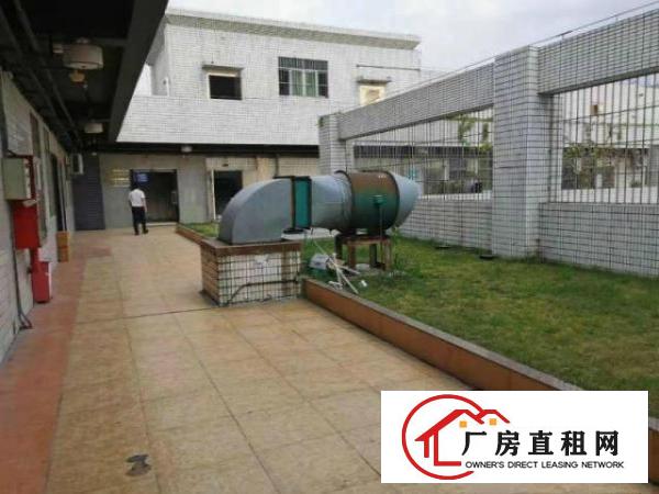  厂房位于大朗，楼上150平，现成装修，配电充足，消防等级高