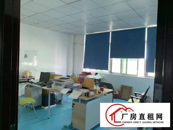  招租大朗镇中心二楼1000平招租有前台，办公室，水电齐全