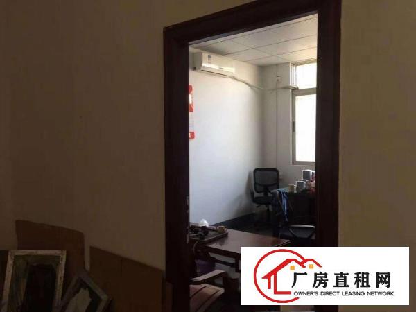  大朗新马莲工业园新出一楼350方，带装修，水电齐全