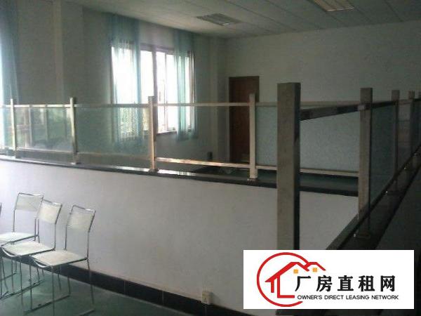  带豪华装修厂房招租）大朗镇中心新出楼上1350平