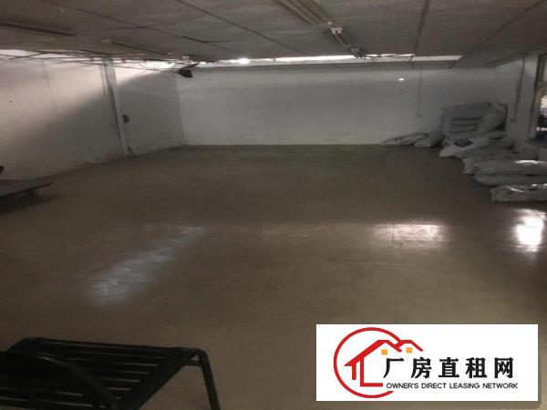  个人，一楼进出货方便