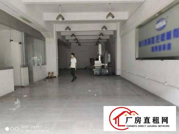  大冚一楼400平方带装修水电齐全厂房