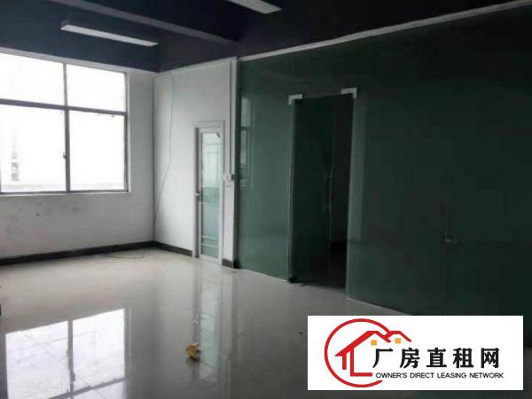  社贝带装修办公室厂房800平出租，可以做有印刷的行业