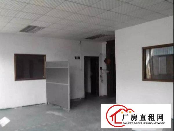 出租黄江镇龙见田即将空出二楼整层600平方，精装修，九成新