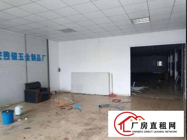  出租黄江镇龙见田新出一楼厂房1200平，租金便宜，无公摊原房
