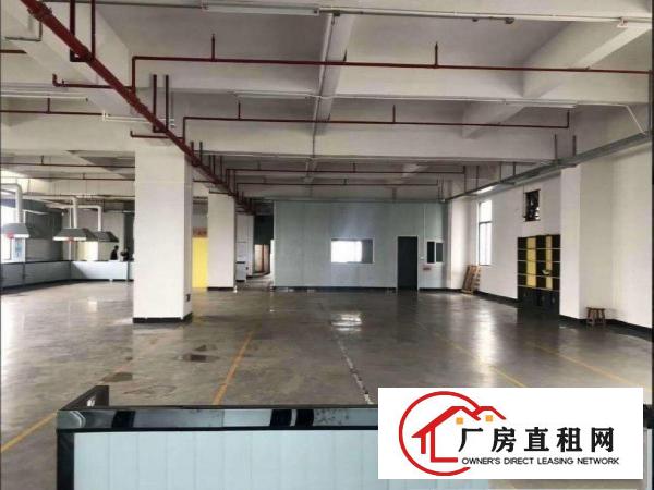  黄江镇龙见田新出楼上1400平现成装修主车间空地大厂房出租