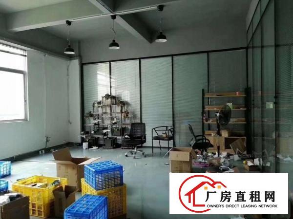  黄江星光新出原房东厂房分租三楼1500平方出租
