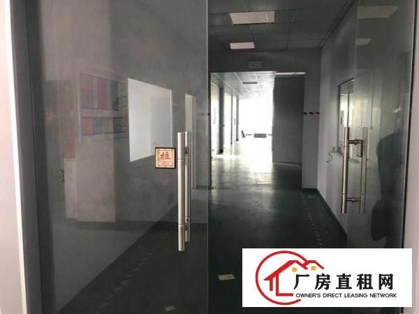  黄江北岸新空出2楼分租850平方，办公室装修，水电齐全