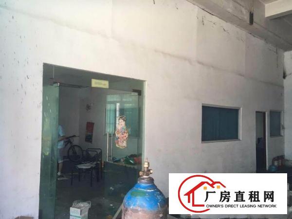  石潭埔靠东深线850平米冲压单一层厂房，办公室精装修，临横塘