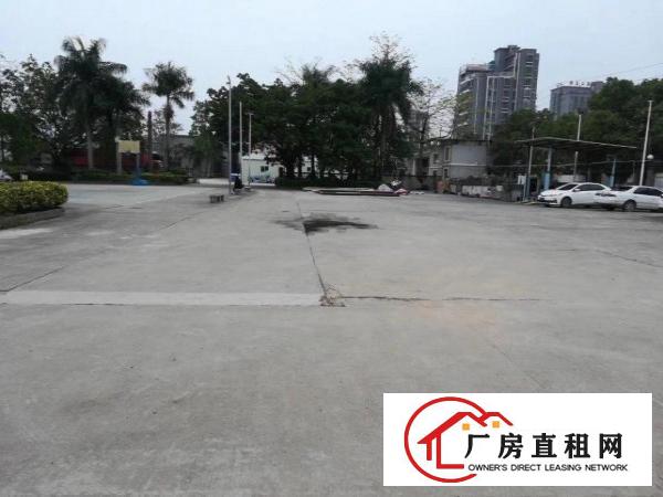  路过的老板，以下厂房急租，二楼，1875平，就问你合不合适用