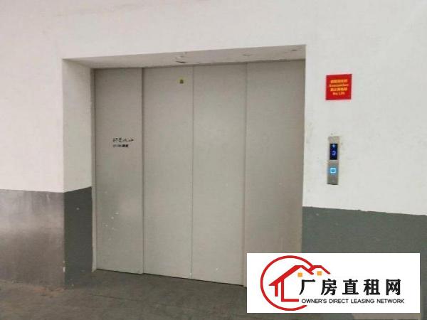  石马工业区现有楼上精装修厂房800平方水电齐全可办环评货梯直