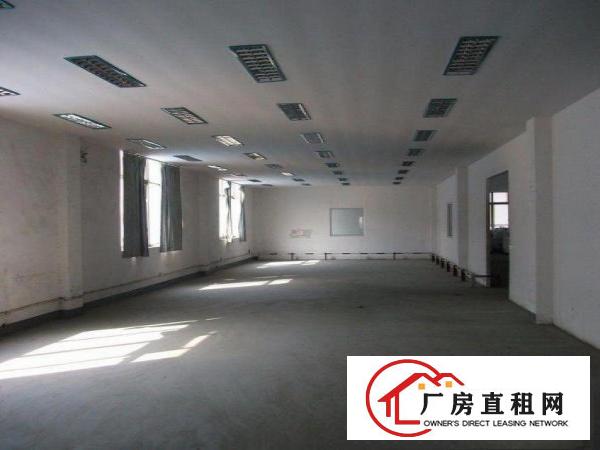  横塘标准厂房二楼950平可办环评可分租，交通方便
