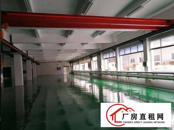  龙背岭工业区新出一楼1200平方层高6米现成行车，全新地坪漆