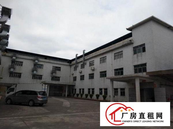  高速口大坪靠深圳标准2楼厂房1500平出租，主线到车间有电梯