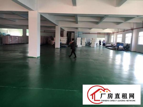  高速口大坪靠深圳标准2楼厂房1500平出租，主线到车间有电梯