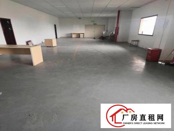  田心楼上厂房700平，现成装修，无转让费！