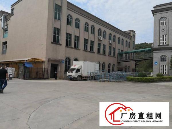  塘厦原房东带喷油环评厂房一楼900，二楼900，高度六米。