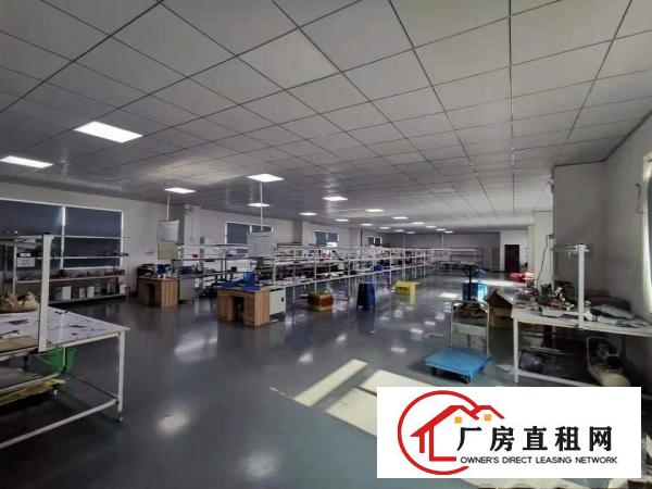  【~凤岗镇800平方米电子业，类型：楼上厂房，精致装修~】