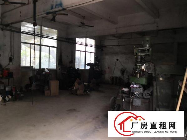  一楼厂房配套办公室，楼层三米八高，适合五金加工！